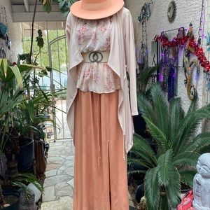 🔸🧡🔸2 PIECE FLORAL OFF THE SHOULDER TOP N HIGH WAISTED SKIRT OUTFIT🔸🧡🔸